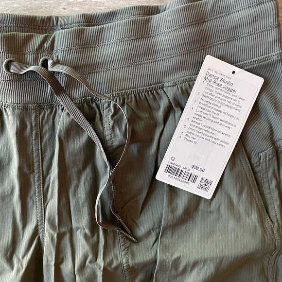 Lululemon Dance Studio MR Jogger Full Length in Army Green - Picture 4 of 8